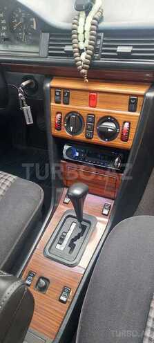 Mercedes E 220 1994, 530,708 km - 2.2 l - Bakı