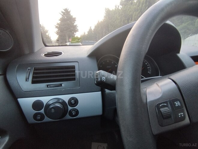 Opel Astra 2004, 232,000 km - 1.4 l - Bakı