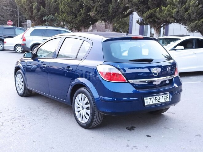 Opel Astra 2004, 232,000 km - 1.4 l - Bakı