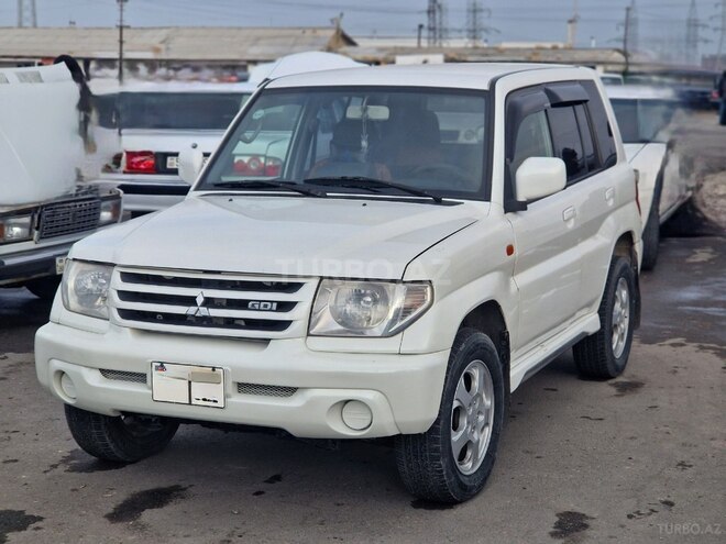 Mitsubishi Pajero io 2001, 250,000 km - 2.0 l - Bakı