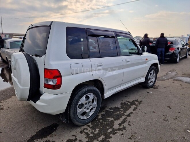 Mitsubishi Pajero io 2001, 250,000 km - 2.0 l - Bakı