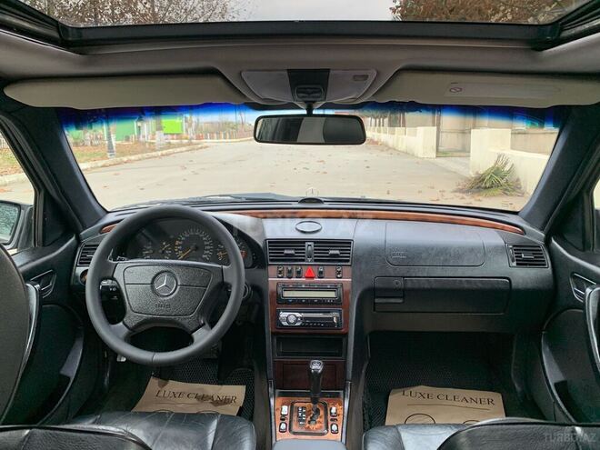 Mercedes C 240 1999, 346,000 km - 2.4 l - Masallı