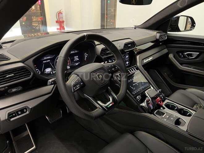 Lamborghini Urus 2022, 2,605 km - 4.0 l - Bakı