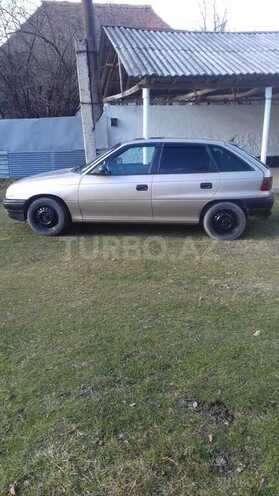Opel Astra 1997, 269,833 km - 1.6 l - Qəbələ