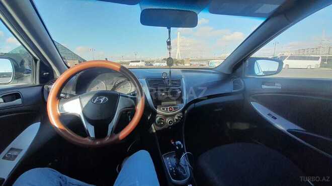 Hyundai Accent 2011, 374,600 km - 1.4 л - Bakı