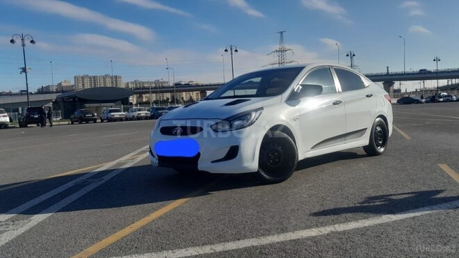 Hyundai Accent 2011, 374,600 km - 1.4 л - Bakı