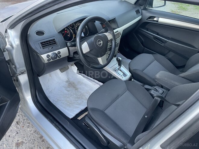 Opel Astra 2007, 166,000 km - 1.9 l - Bakı