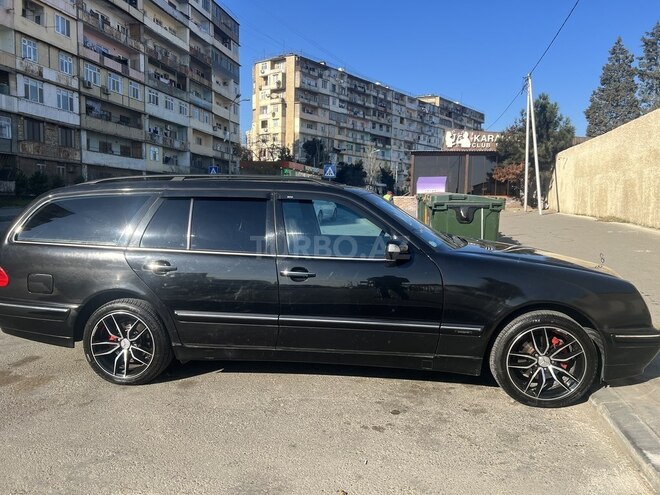 Mercedes E 240 2000, 302,000 km - 2.4 l - Bakı