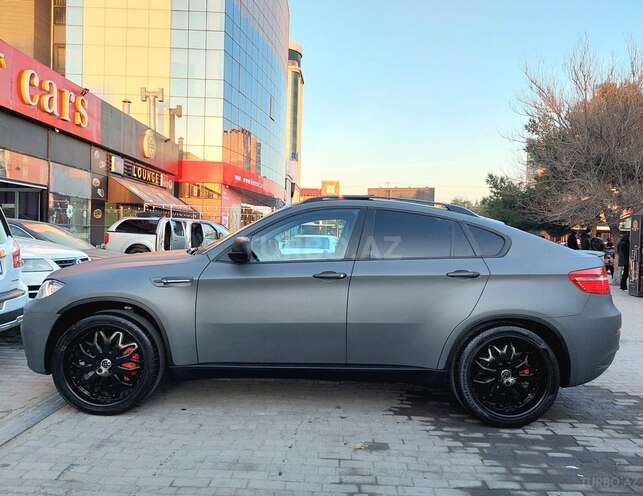 BMW X6 M 2010, 241,321 km - 4.4 л - Sumqayıt