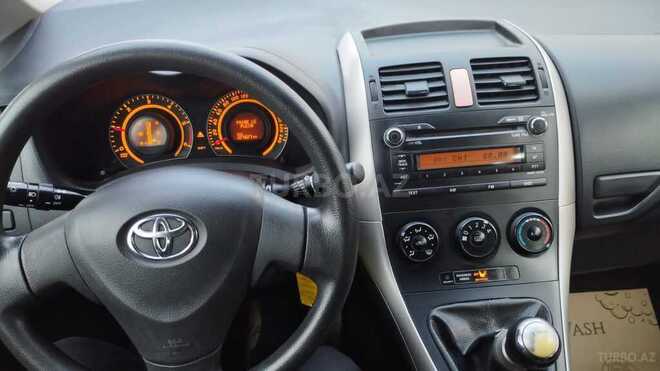 Toyota Auris 2008, 272,000 km - 1.4 л - Bakı