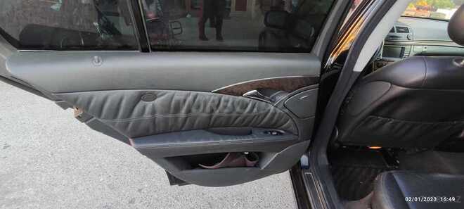 Mercedes E 220 2002, 530,000 km - 2.2 l - Bakı