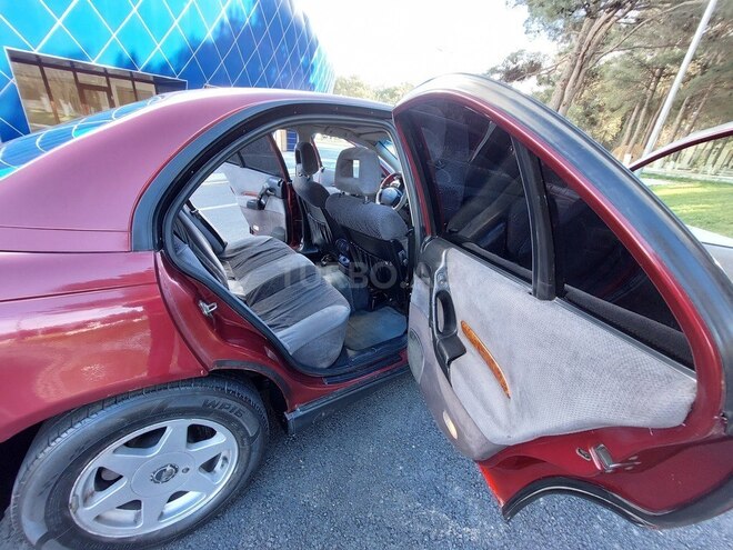 Opel Omega 1998, 588,074 km - 2.0 л - Sumqayıt