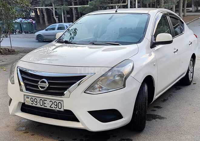 Nissan Sunny 2015, 240,000 km - 1.2 l - Bakı