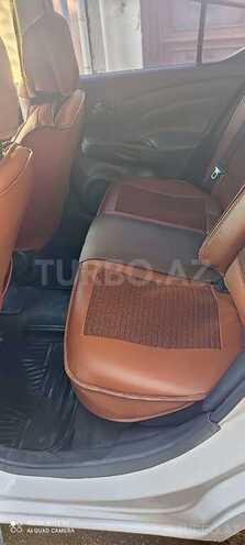 Nissan Sunny 2015, 240,000 km - 1.2 l - Bakı