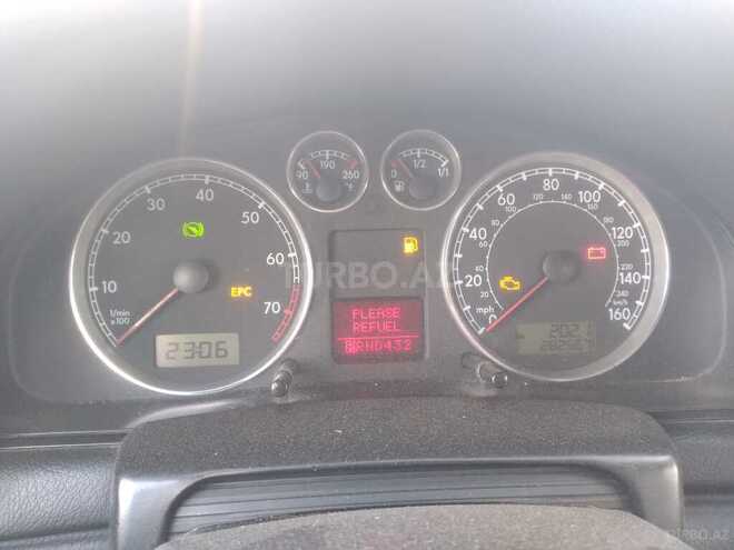 Volkswagen Passat 2004, 282,500 km - 1.8 l - Bakı