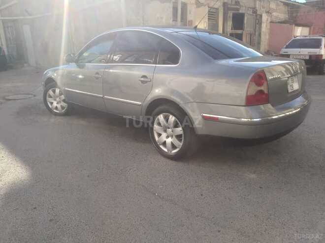 Volkswagen Passat 2004, 282,500 km - 1.8 l - Bakı