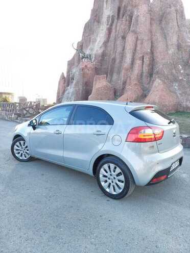 Kia Rio 2011, 350,000 km - 1.4 л - Xaçmaz