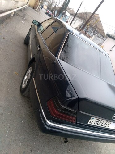 Mercedes E 200 1991, 380,456 km - 2.0 l - Ucar