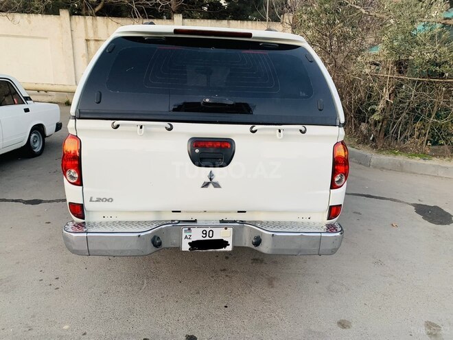 Mitsubishi L200 2014, 189,654 km - 2.5 l - Bakı