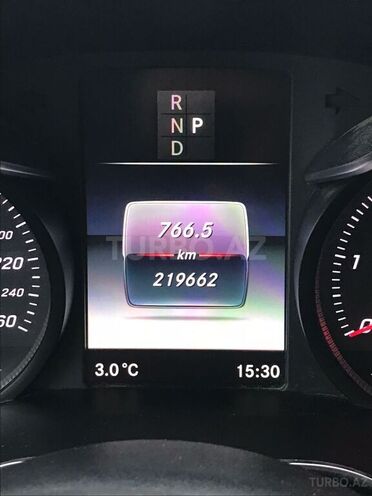 Mercedes C 300 2017, 219,700 km - 2.2 l - Bakı