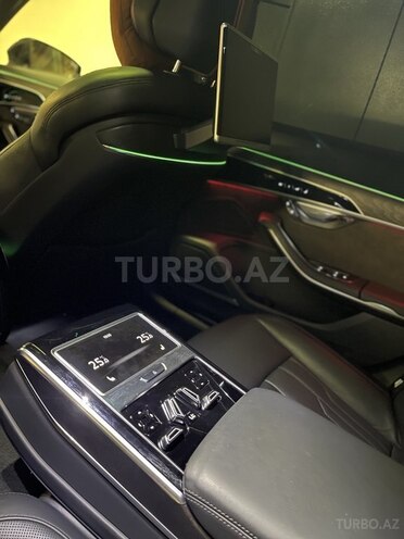 Audi A8 2018, 74,000 km - 3.0 l - Bakı