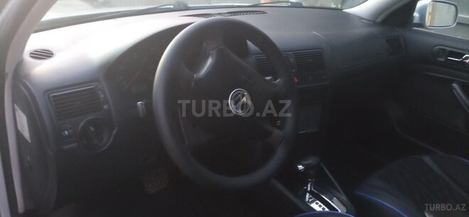 Volkswagen Golf 2001, 300,000 km - 2.0 l - Bakı