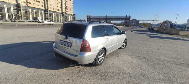 Toyota Corolla 2005, 325,000 km - 1.4 l - Xırdalan