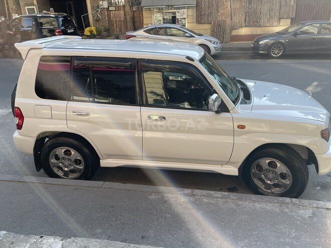 Mitsubishi Pajero io 2000, 270,000 km - 2.0 л - Bakı