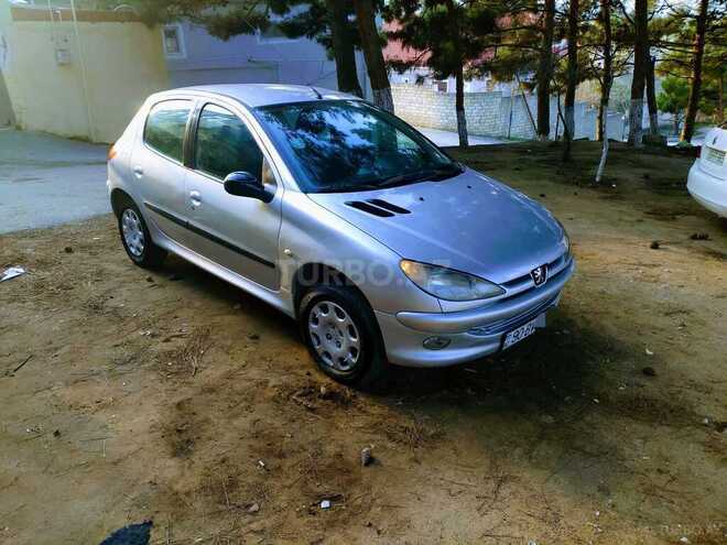 Peugeot 206 2002, 286,000 km - 1.4 l - Bakı