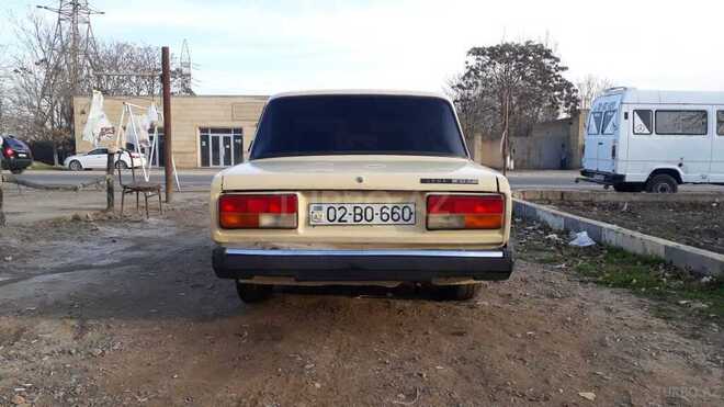 LADA (VAZ) 2107 1985, 310,000 km - 1.6 l - Salyan
