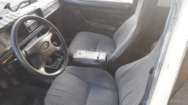LADA (VAZ) 2107 1985, 310,000 km - 1.6 l - Salyan