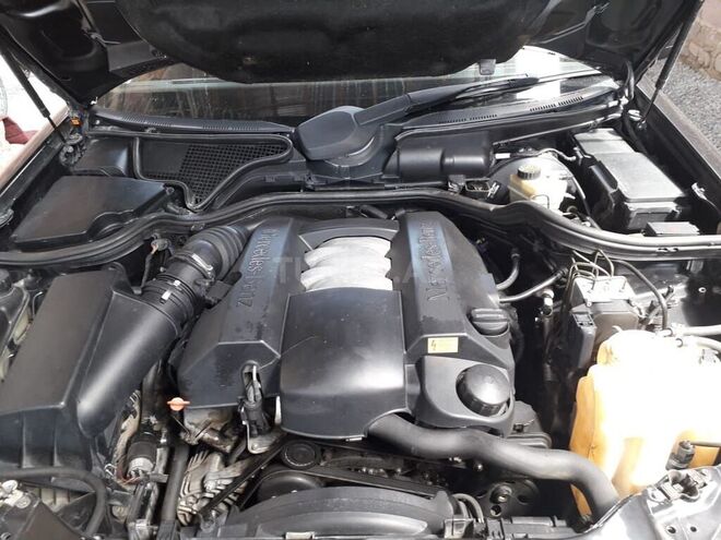 Mercedes E 240 1999, 314,213 km - 2.4 l - Göygöl