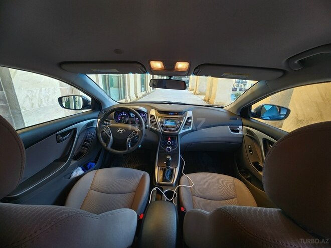 Hyundai Elantra 2015, 155,000 km - 1.8 l - Bakı