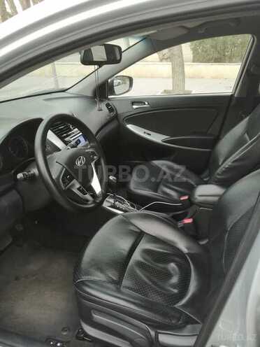 Hyundai Accent 2012, 130,000 km - 1.6 л - Bakı