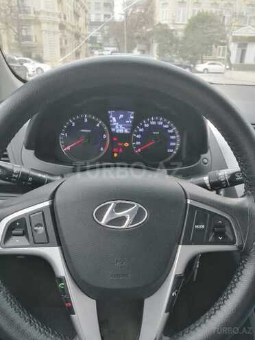 Hyundai Accent 2012, 130,000 km - 1.6 л - Bakı