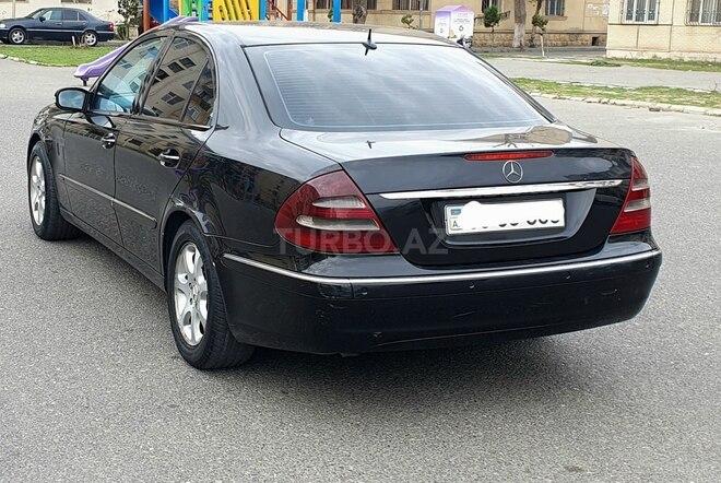 Mercedes E 220 2002, 312,500 km - 2.2 l - Bakı
