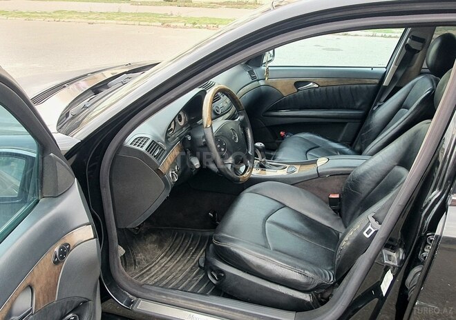 Mercedes E 220 2002, 312,500 km - 2.2 l - Bakı