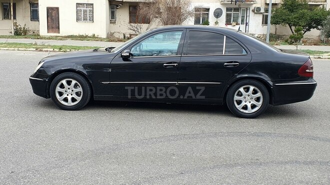 Mercedes E 220 2002, 312,500 km - 2.2 l - Bakı
