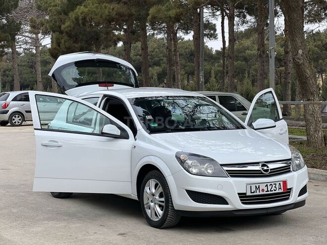 Opel Astra 2009, 172,425 km - 1.4 l - Bakı