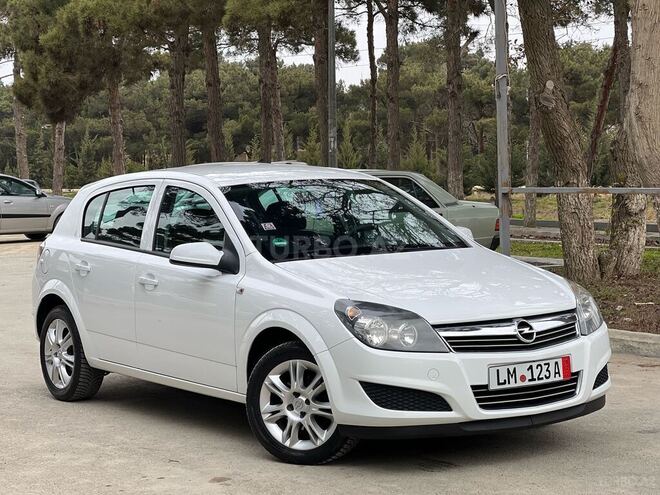 Opel Astra 2009, 172,425 km - 1.4 l - Bakı