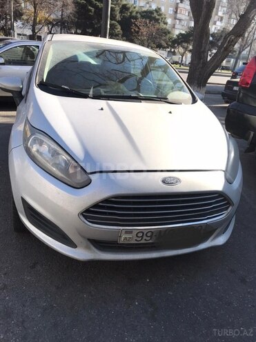 Ford Fiesta 2015, 139,000 km - 1.6 л - Bakı