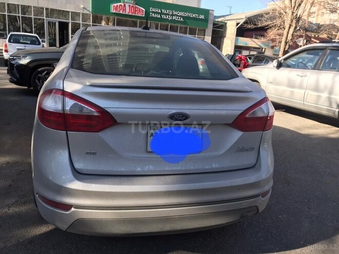 Ford Fiesta 2015, 139,000 km - 1.6 л - Bakı