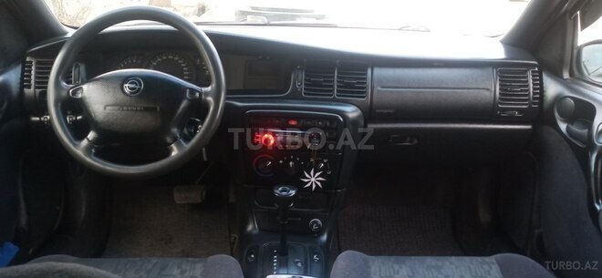 Opel Vectra 1998, 320,000 km - 1.8 l - Qazax