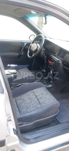 Opel Vectra 1998, 320,000 km - 1.8 l - Qazax