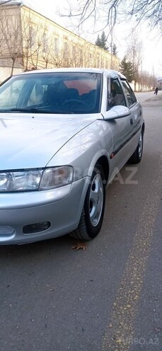Opel Vectra 1998, 320,000 km - 1.8 l - Qazax