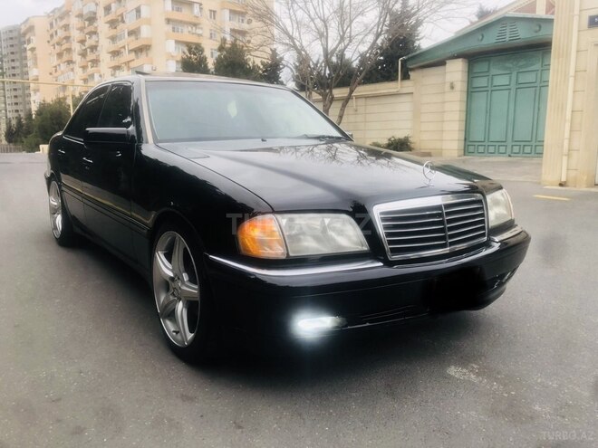 Mercedes C 280 2000, 298,000 km - 2.8 l - Bakı