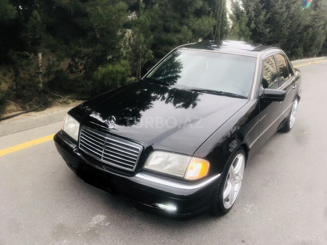 Mercedes C 280 2000, 298,000 km - 2.8 l - Bakı