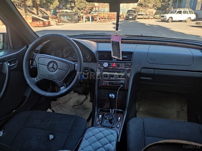 Mercedes C 220 1997, 600,000 km - 2.2 л - Sumqayıt