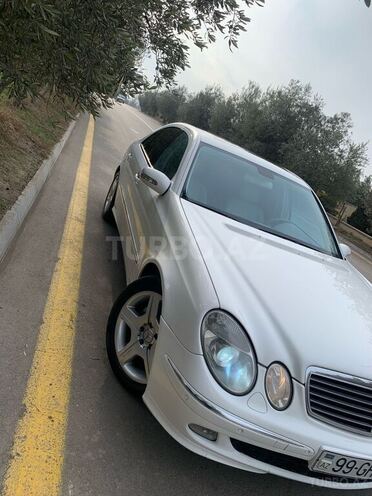 Mercedes E 240 2002, 355,000 km - 2.4 l - Bakı