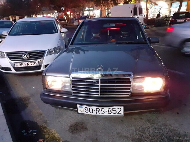 Mercedes 190 1992, 250,000 km - 2.0 l - Bakı